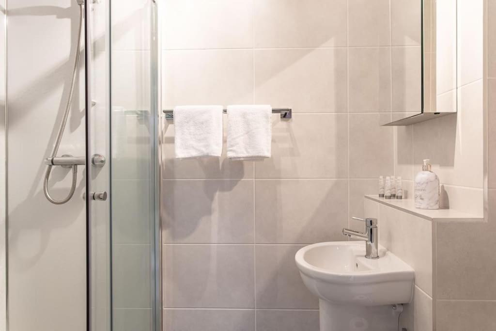 Best City Centre Luxurious Home Free Parking Belfast Exterior foto